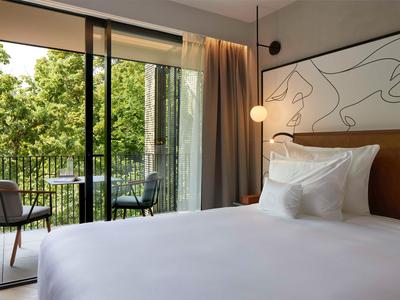 Deluxe Room Creation