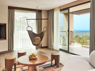 Platinum Suite Pool View