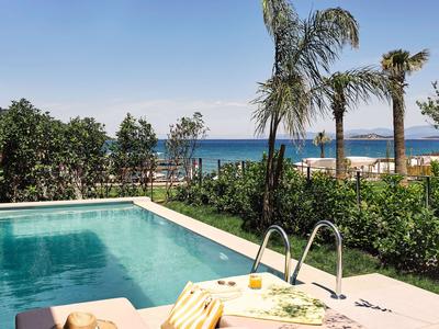 Headliner Villa with Private Pool