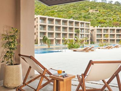 All Access Twin Pool View