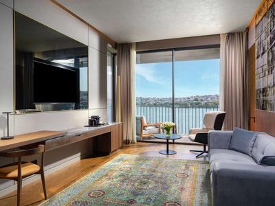 One Bedroom Premium Terrace Suite Sea View