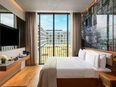 Junior Suite Partial Sea View