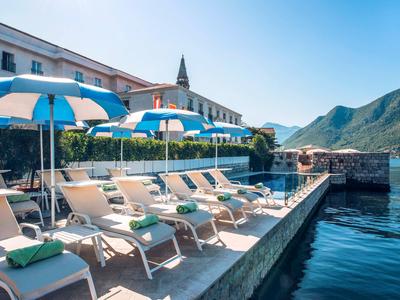 Beach Club