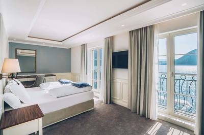 Heritage Premium Sea View Suite