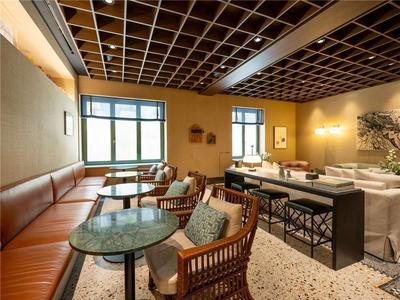 Bar Lounge