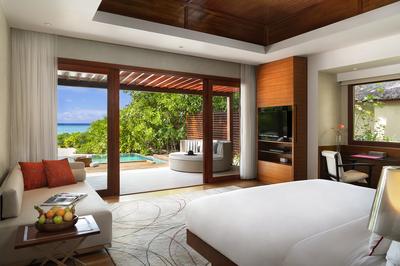 Family Beach Pool Villa