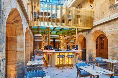 Cloisters Restaurant and Bar