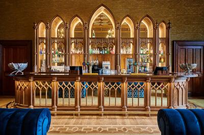 1832 Bar