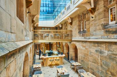 Cloisters Restaurant and Bar