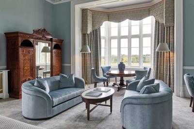 Luxury Suite