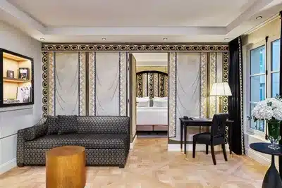 Grand Apartment