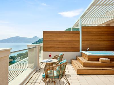 Junior Suite Grand Terrace Whirlpool