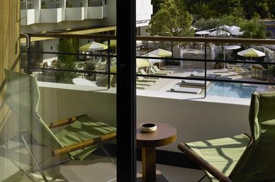 Poolside King Room