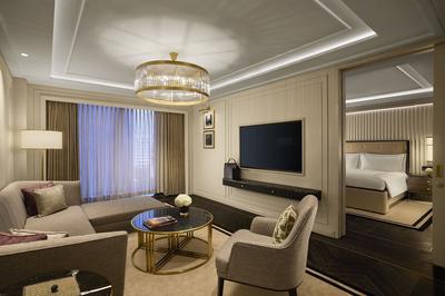 Signature Suite
