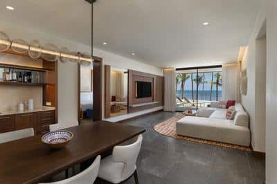 Oasis Mega Suite