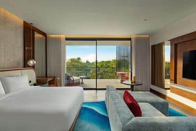 W Suite, Tropical View