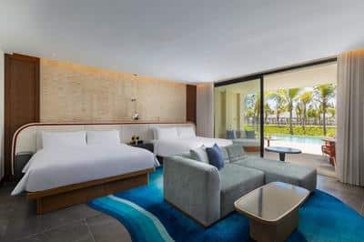 W Suite Swim-Up, 2 King