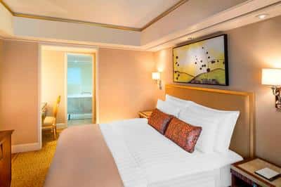 Statesman Suite