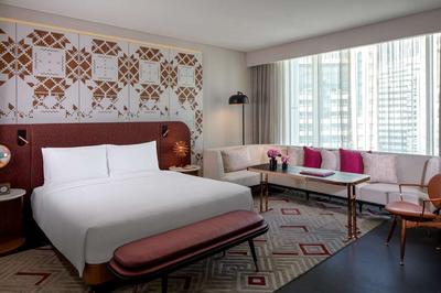 1 King Bed