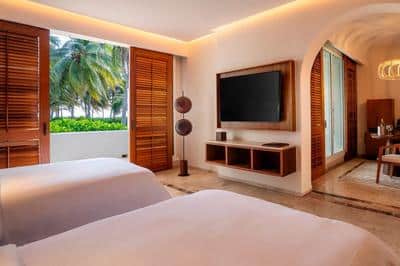 Master with Private Pool Signature Suite, 2 Queen, Oceanfront