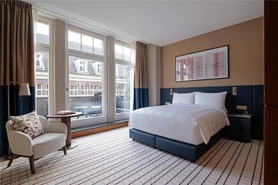 Queen Deluxe Room with Balcony