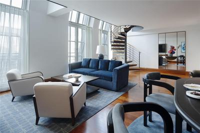 King Loft Suite