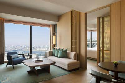 King Corner Suite