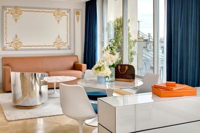 Prestige Eiffel Suite