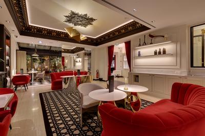 99 Haussmann Bar