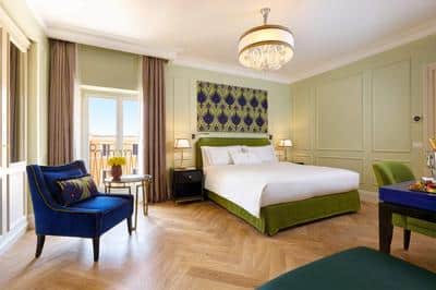 Prestige Room
