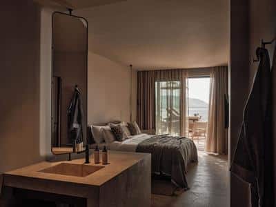 Classic Room with Shared Pool