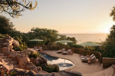 Niri Beach Club