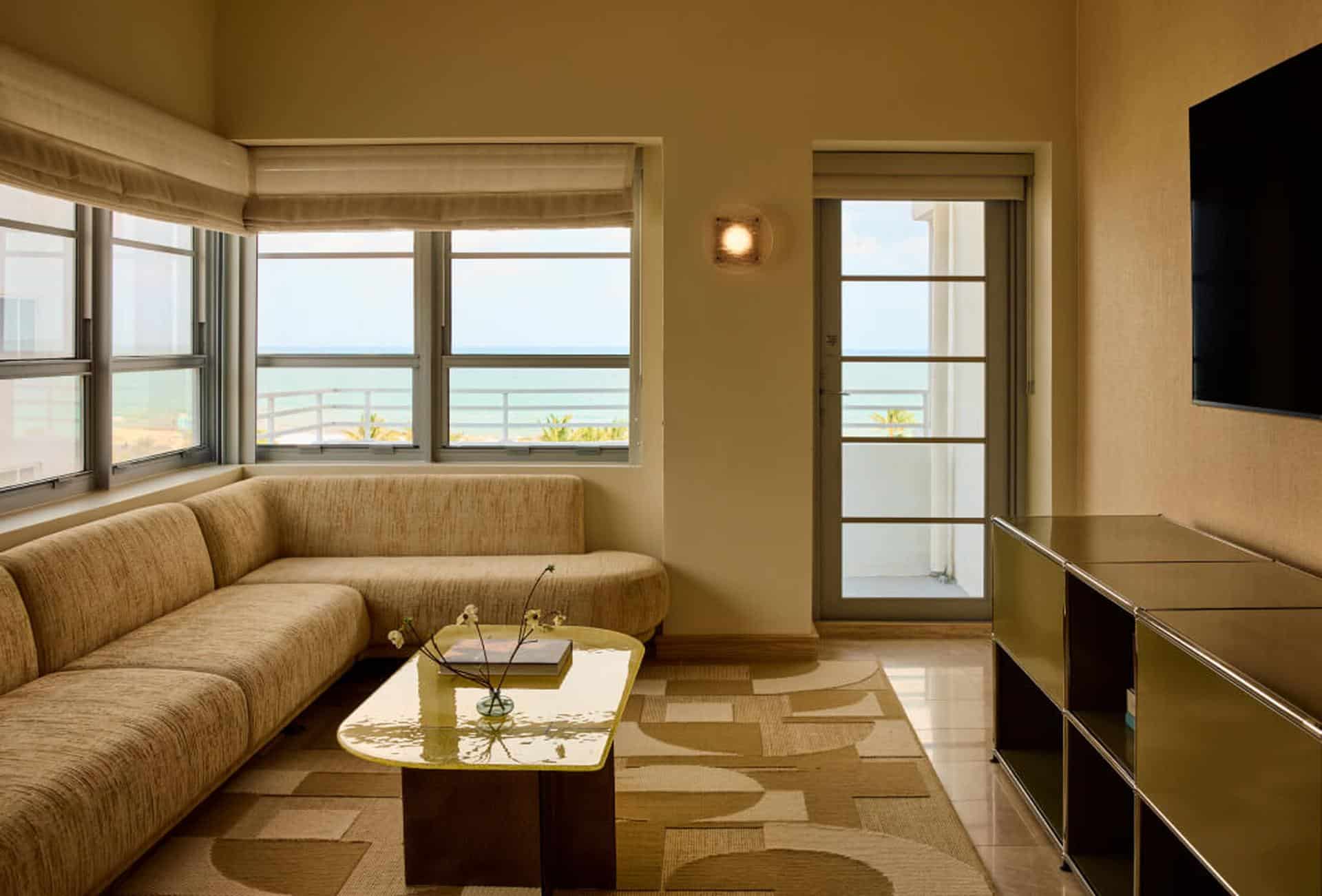 Oceanfront King Balcony Suite