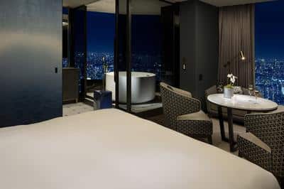 Junior Corner Suite