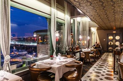 Restaurant L'Amandier & Rooftop Garden
