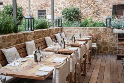Restaurant Terrace