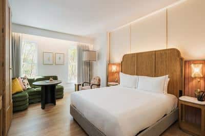 Standard King Room