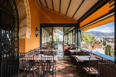 Panoramic Terrace ​​​​​​​Snack Bar