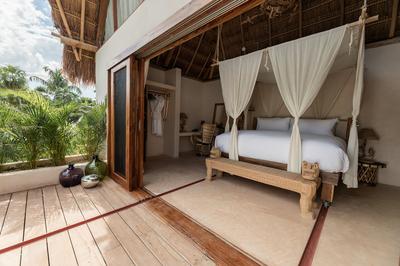 Jungle Suite Upper - Jungle side