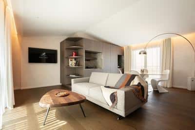 Riviera Suite
