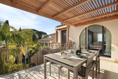 Riviera Suite