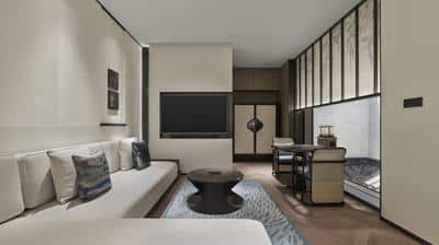 Lakeview Pool Deluxe Room