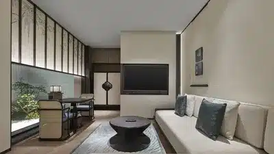 Lakefront Pool Deluxe Room