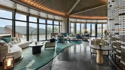 Lobby Bar