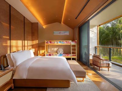 Deluxe Room, Private Heated Pool, Expo Park View