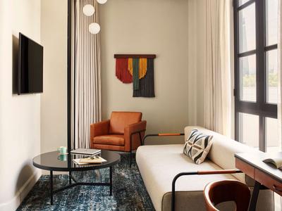 Platinum Room