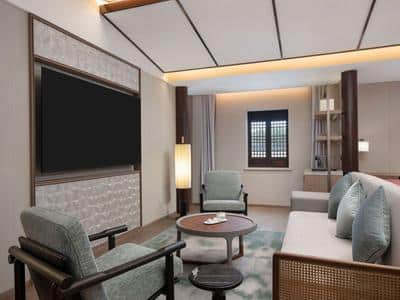 Deluxe Heritage Suite