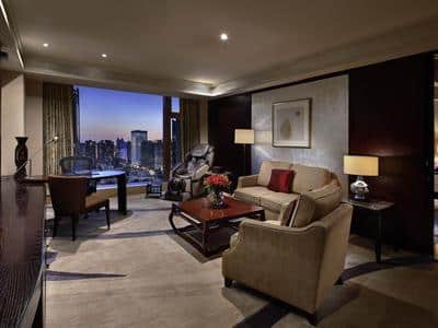 Signature King Suite