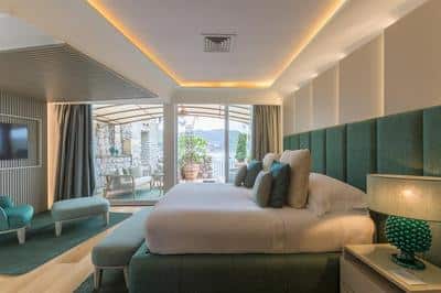 Sea View Suite