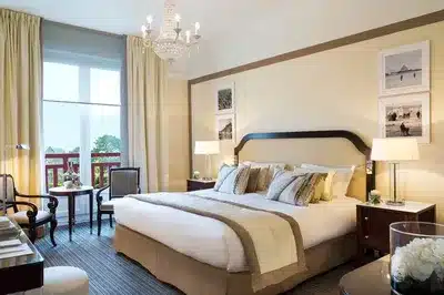 Prestige Room